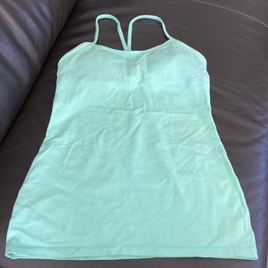 Lululemon tank top with built in support sz 6
